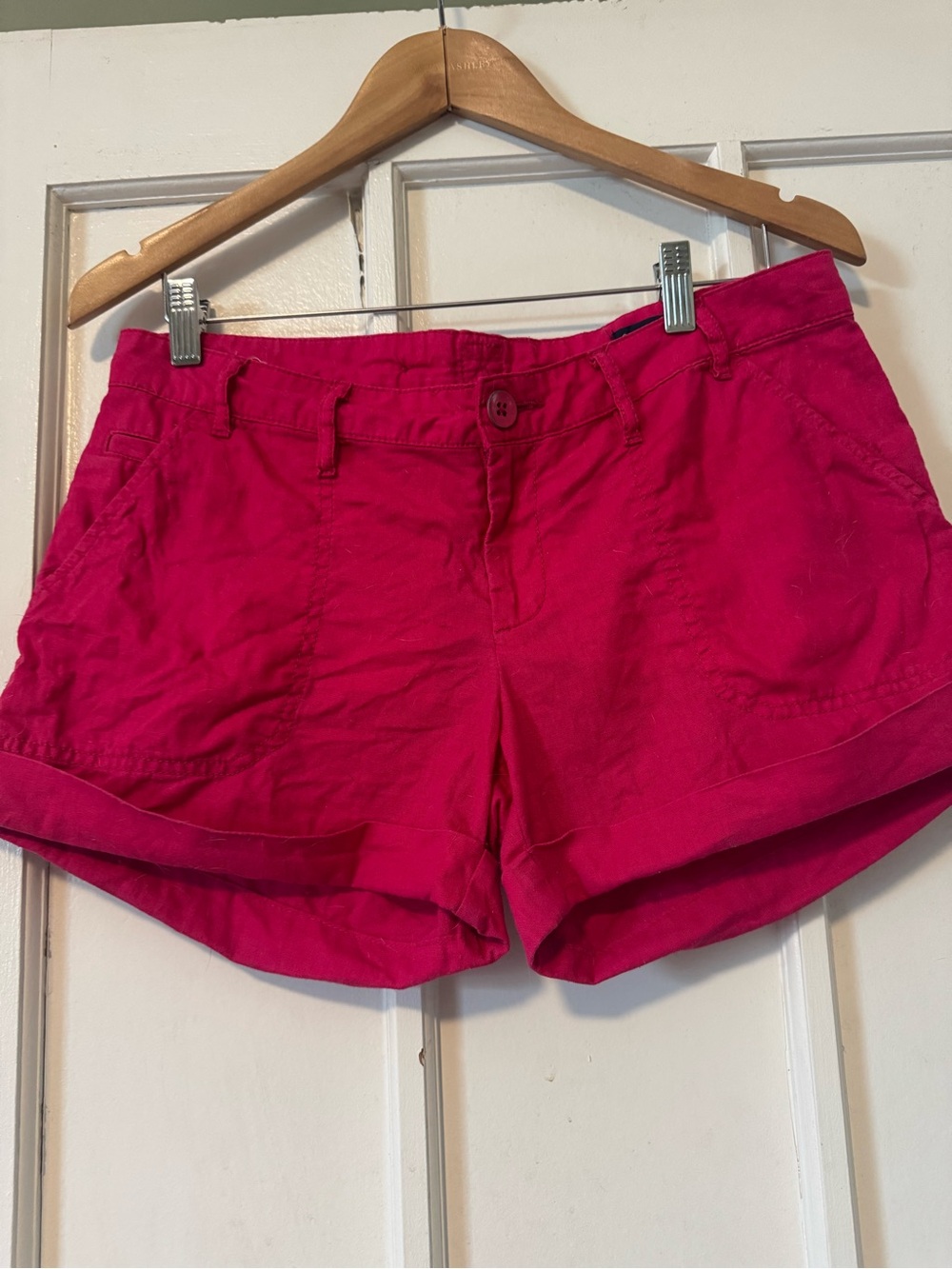 Women’s Fuchsia Casual Linen Shorts